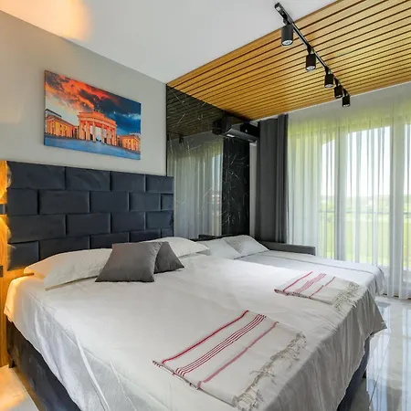 Apartamento Azur 72 Shkorpilovtsi